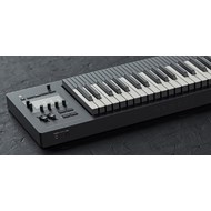 Expressive  E osmose polyphonic synthesizer