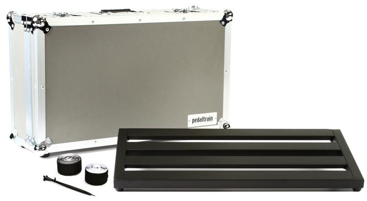 Pedaltrain Classic 2 Pedalboard with Tour Case