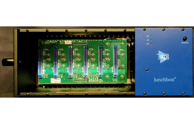 API 6 Slot High Current lunchbox