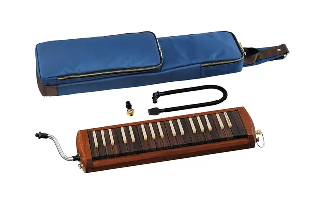 Suzuki Melodikka W-37 wooden