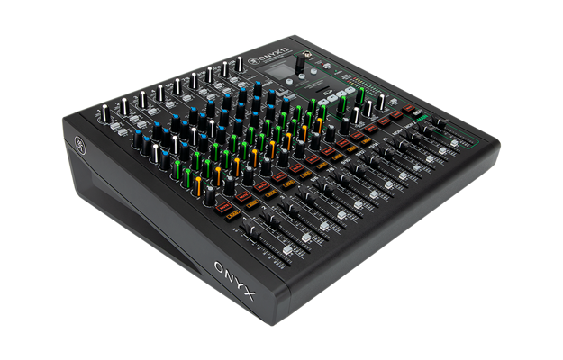 Mackie ONYX 12 rása analog USB mixer