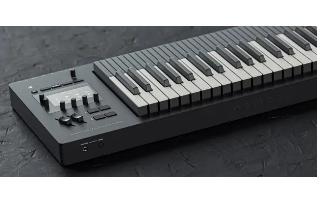 Expressive  E osmose polyphonic synthesizer